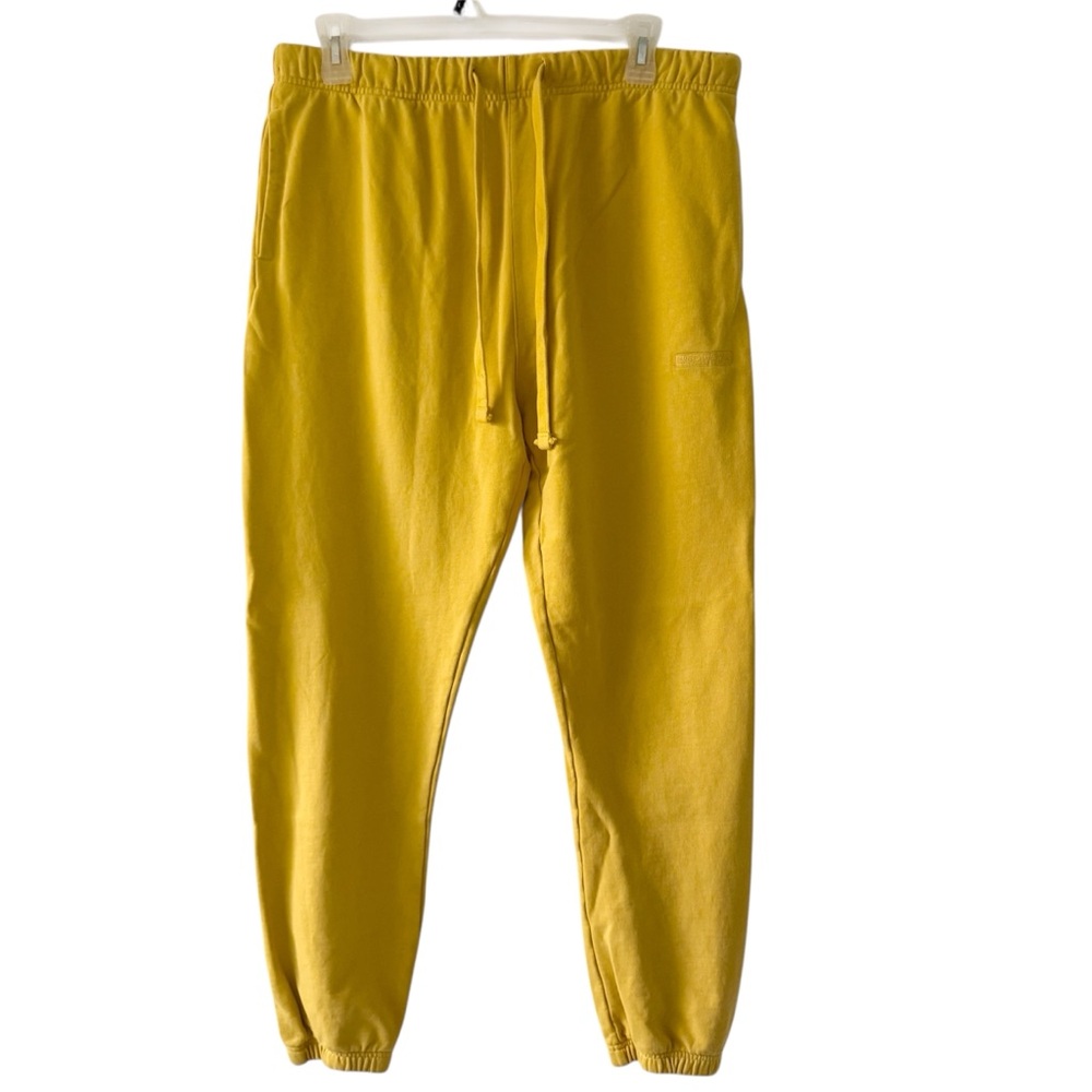 Vintage Y2K Men’s American Eagle pale Yellow Jogger Pants